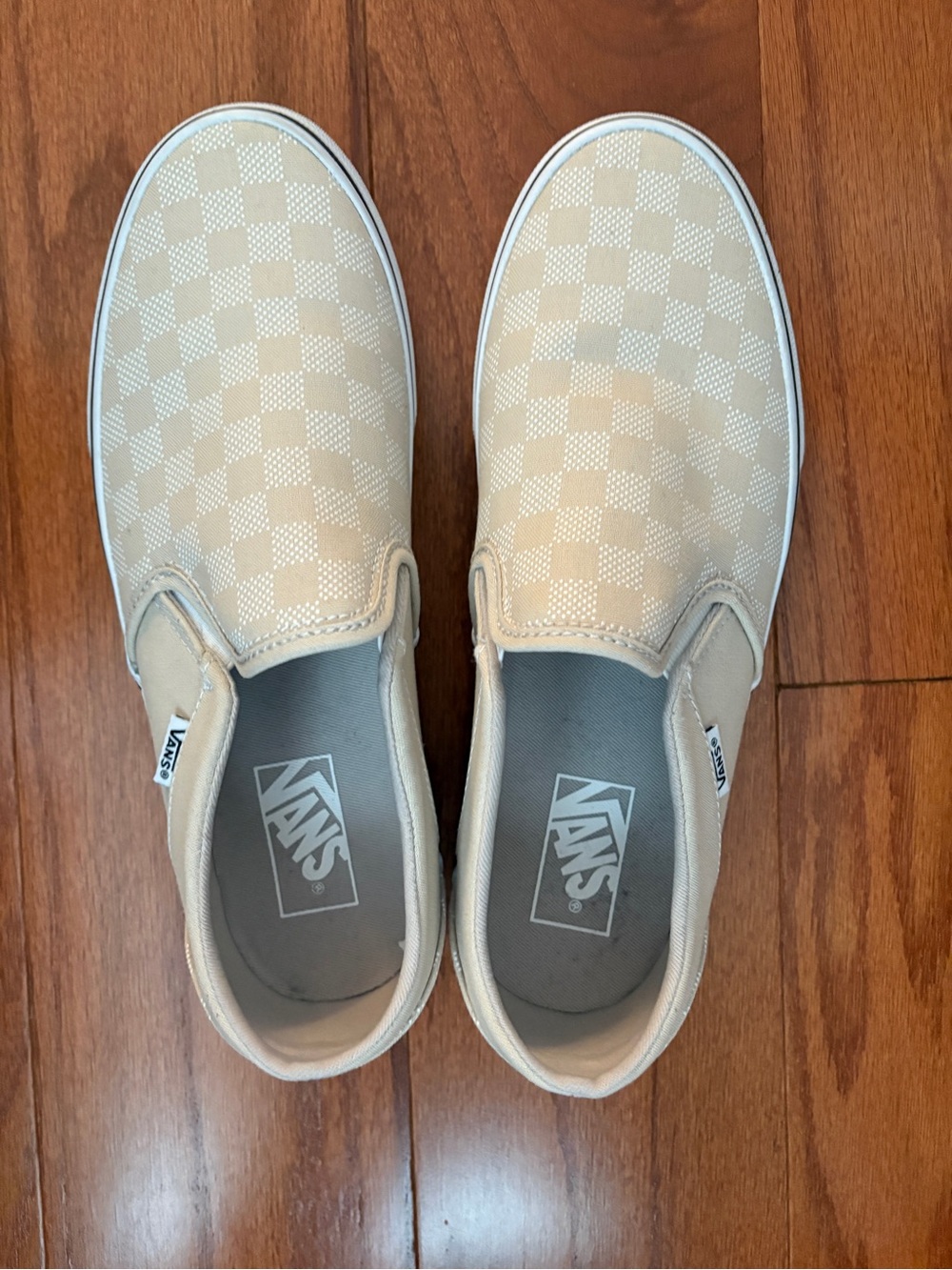 NWOB Vans Classic Slip-On Checkerboard Sneakers in Beige